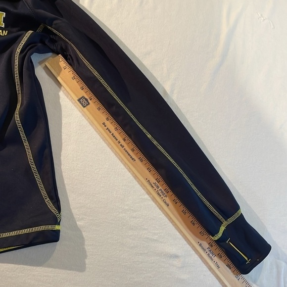 University of Michigan Colosseum Pullover Hoodie Sweater Maize & Blue V-Neck - Picture 11 of 14